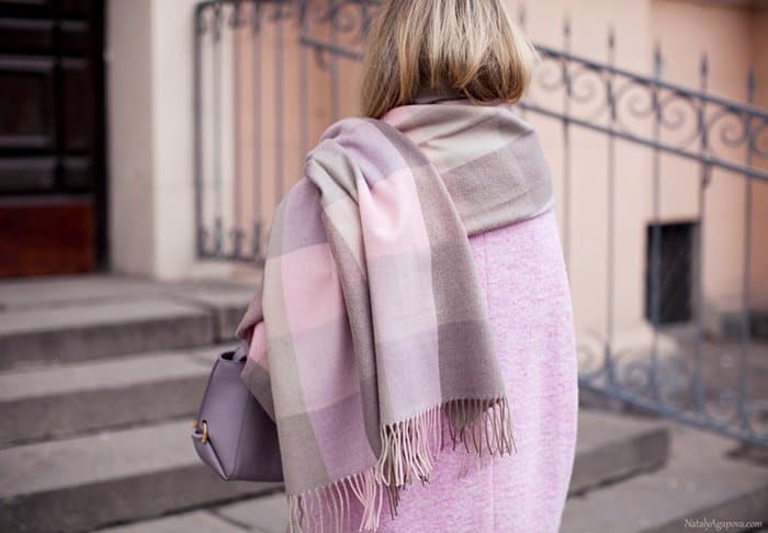 This blanket scarf idea is straight from Russian blogger, Victorina Platina