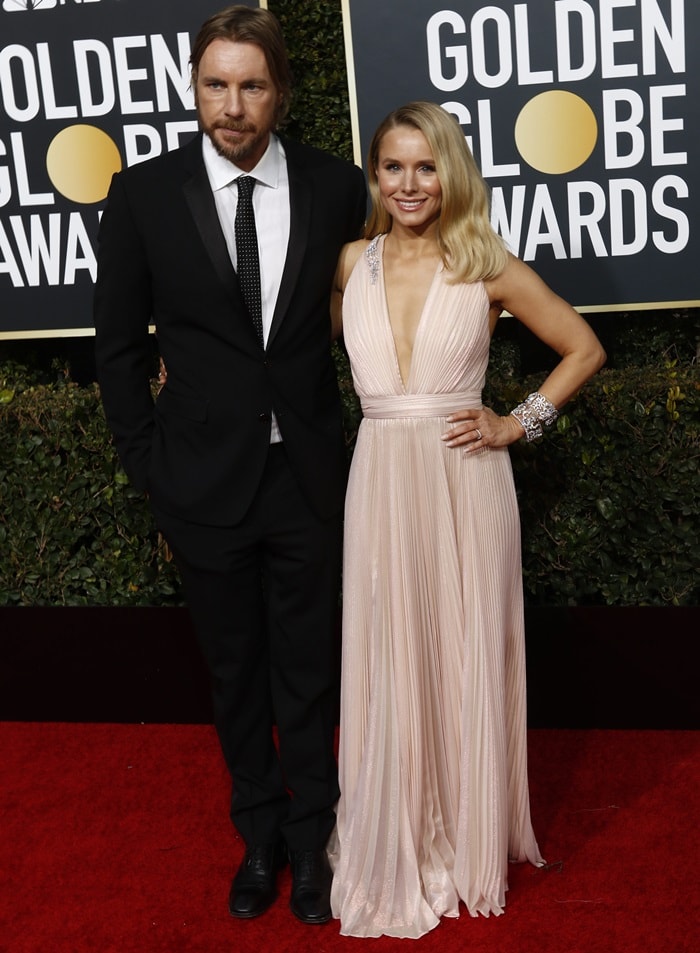 Kristen Bell with her husband Dax Shepard on the red carpet at the 2019 Golden Globe Awards