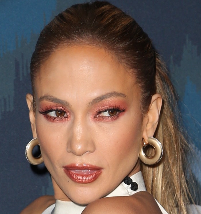 Jennifer Lopez wears her hair back