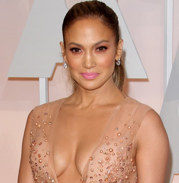 Jennifer Lopez flaunting her sexy cleavage in Elie Saab