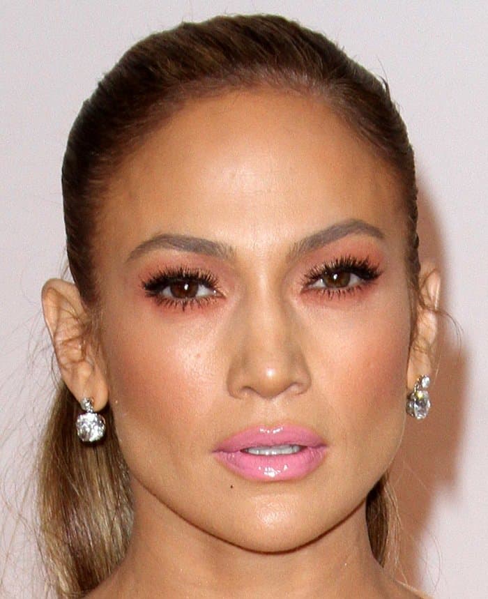 Jennifer Lopez's Neil Lane diamond drop earrings