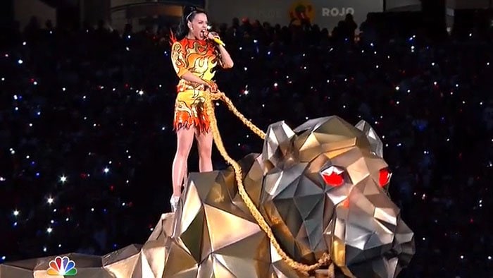 Katy Perry performing on top of a giant golden tiger at the 2015 Super Bowl Halftime Show