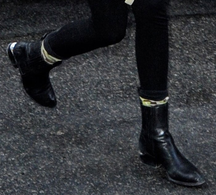 Kendall Jenner's Anouck boots by Alexander Wang