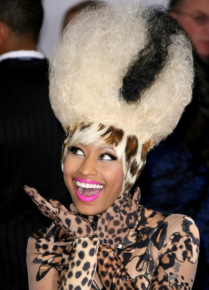 Nicki Minaj showed up in a crazy leopard outfit from the Givenchy Fall 2007 Couture collection