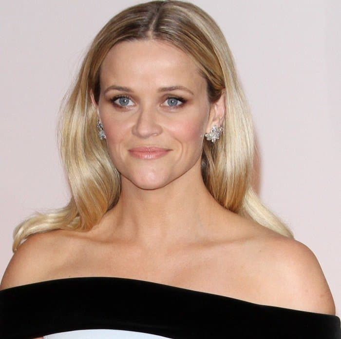 Reese Witherspoon shows off her Tiffany & Co. diamond jewelry