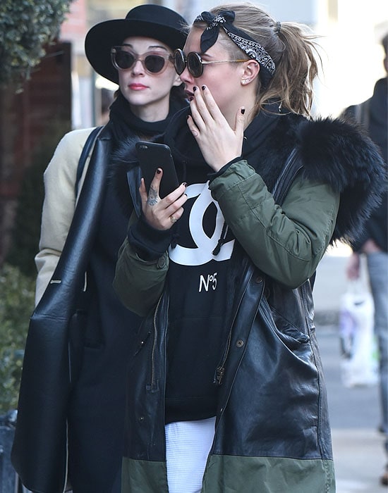 St. Vincent (real name: Annie Clark) hitting the shops in NYC's SoHo neighborhood with Cara Delevingne