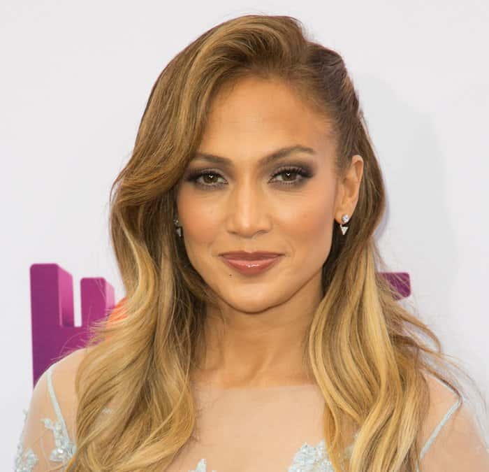 Jennifer Lopez in a Zuhair Murad light blue mini lace dress