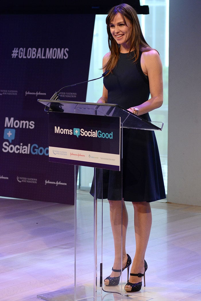 Jennifer Garner at the Third Annual Moms + SocialGood event