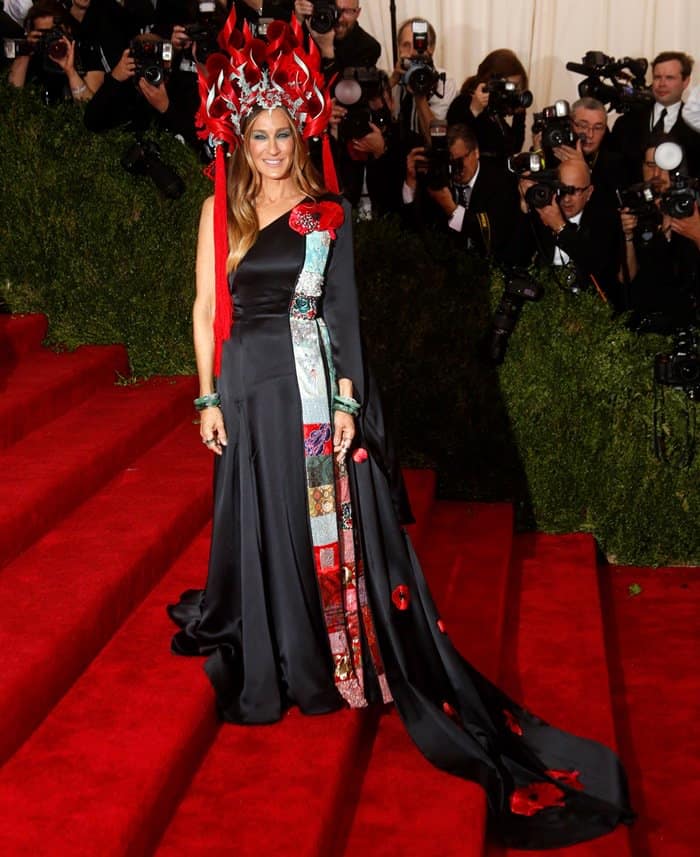 Sarah Jessica Parker collaborated with H&M to design a high-slit dress for the 2015 Met Gala