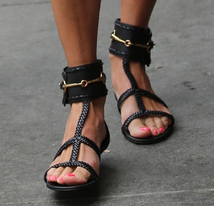 Stacy Keibler's sexy feet in Gucci sandals