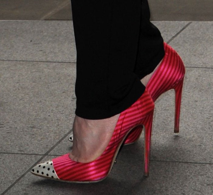 Carly Rae Jepsen's hot feet in Jerome C. Rousseau pumps