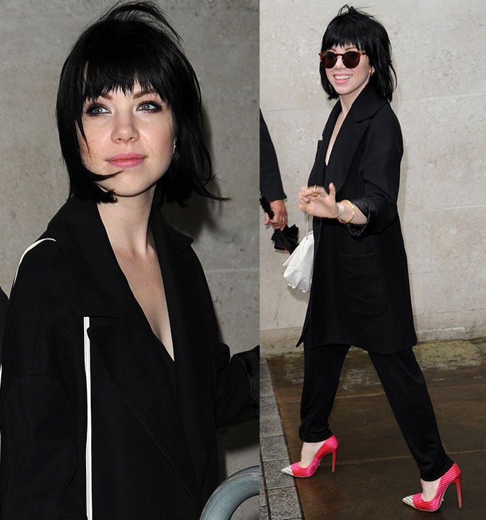 Carly Rae Jepsen with pink lipstick and smoky eye makeup