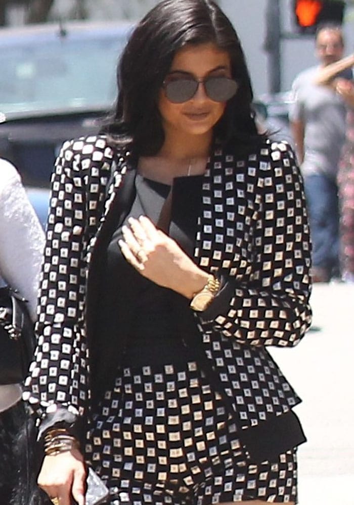 Kylie Jenner polished her look with oversized sunnies