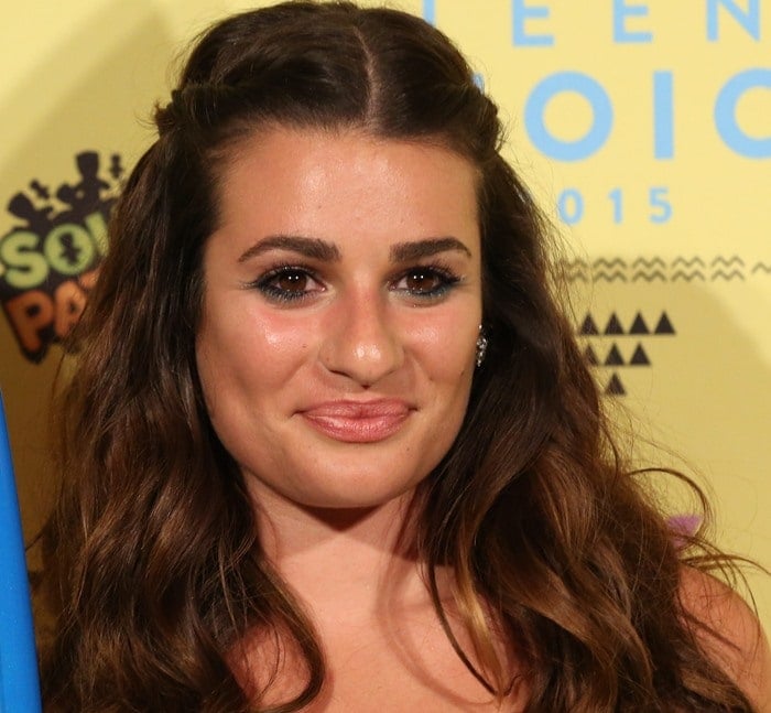 Lea Michele exuded elegance and charm as she graced the 2015 Teen Choice Awards blue carpet at the Galen Center in Los Angeles