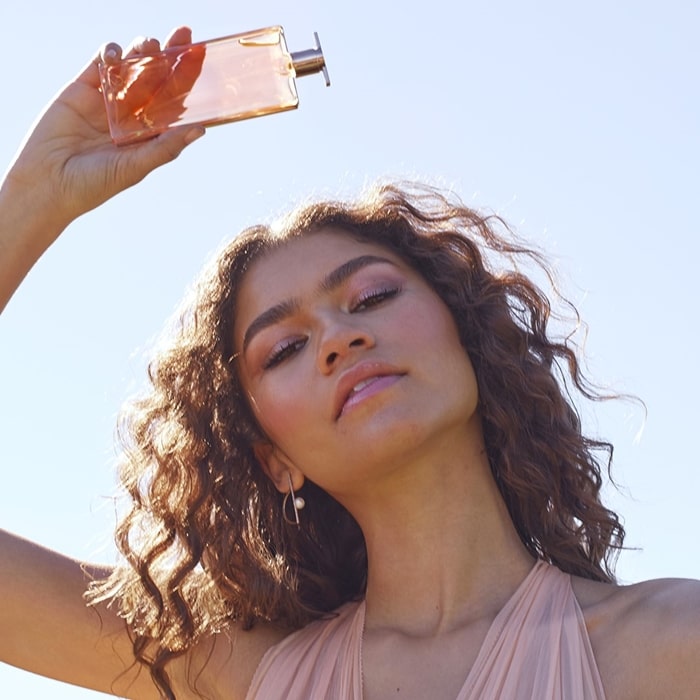 Zendaya promoting Lancôme's new Idôle Eau de Parfum