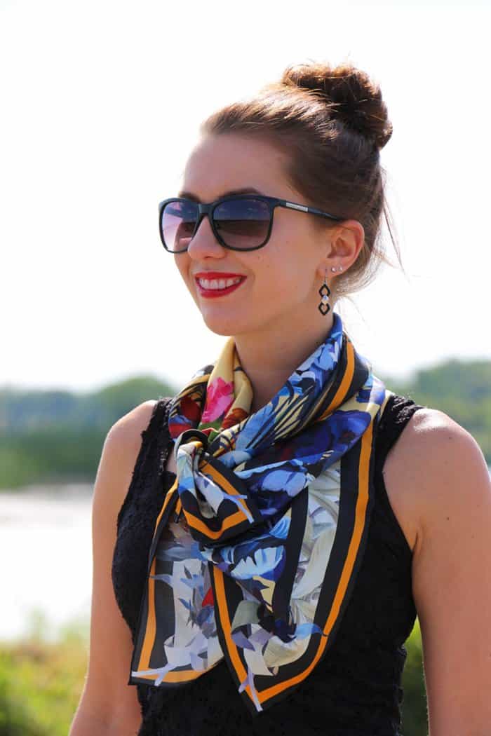 Lindsey is a fashion blogger from Wisconsin who has lived on 5 continents