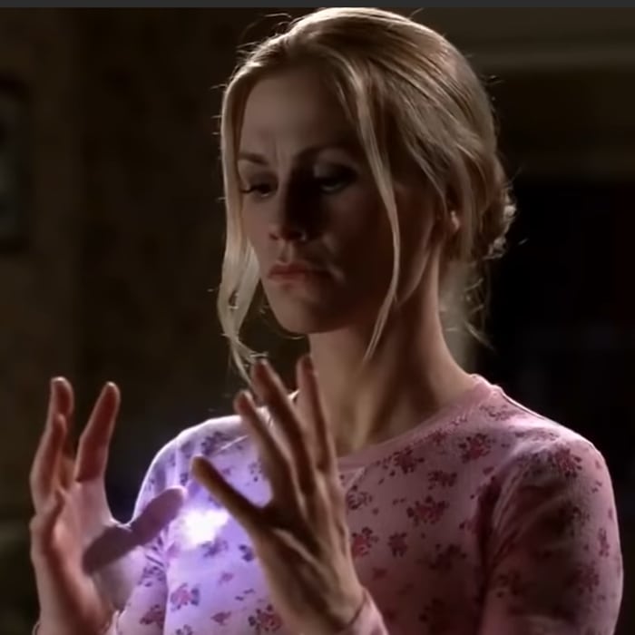 Anna Paquin played the lead role of Sookie Stackhouse in the HBO vampire drama television series True Blood