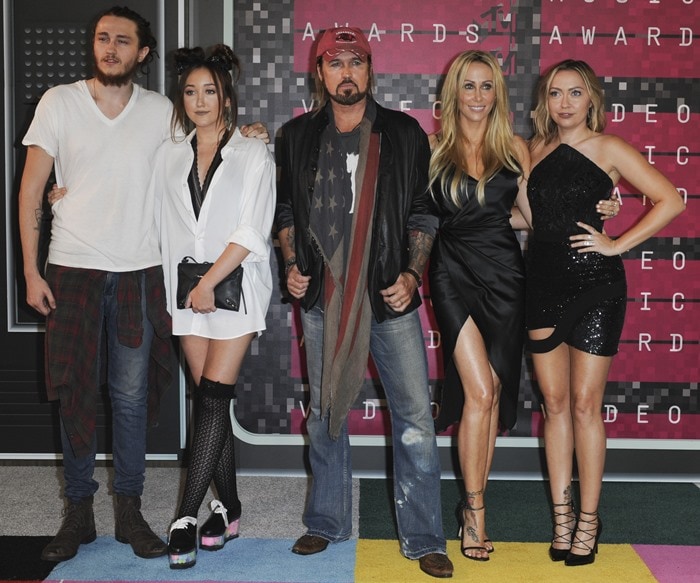 Braison Cyrus, Noah Cyrus, Billy Ray Cyrus, Tish Cyrus and Brandi Cyrus attend the 2015 MTV Video Music Awards