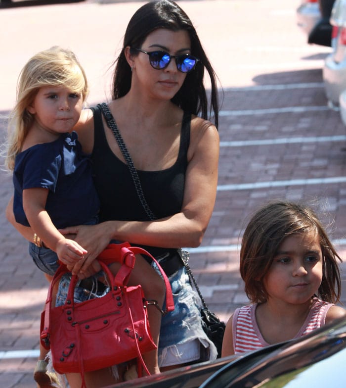 Kourtney Kardashian attends the Malibu Kiwanis Chili Cookoff with her children in Malibu, Beverly Hills on September 5, 2015