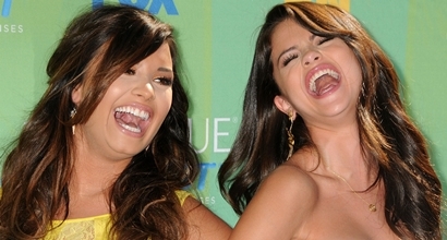 Demi Lovato' s Feet (demi, lovato, feet) Demi Lovato' s Feet