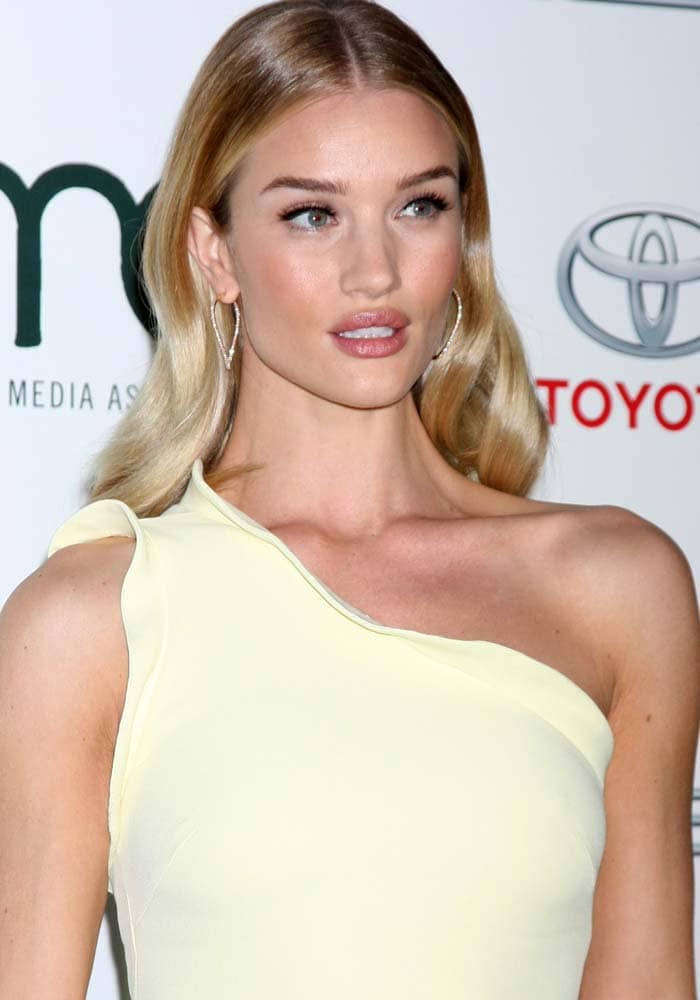 Rosie Huntington-Whiteley attends the 25th annual Environmental Media Awards