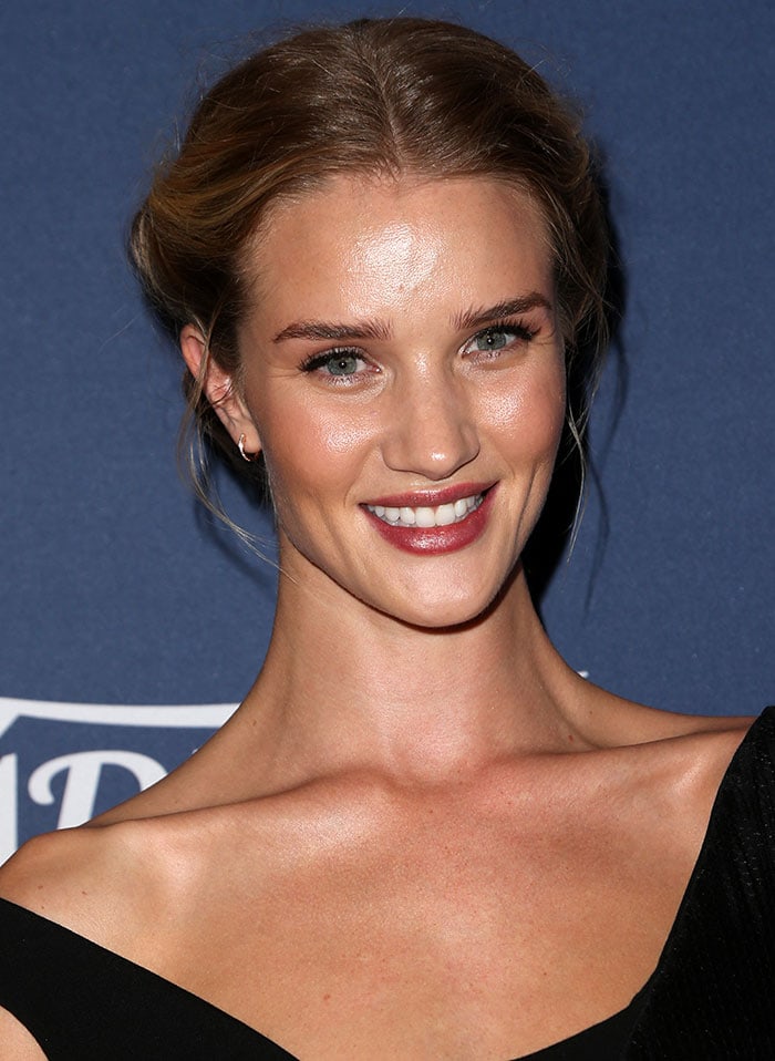 Rosie Huntington Whiteley Stuns in Stella McCartney Black Dress and ...