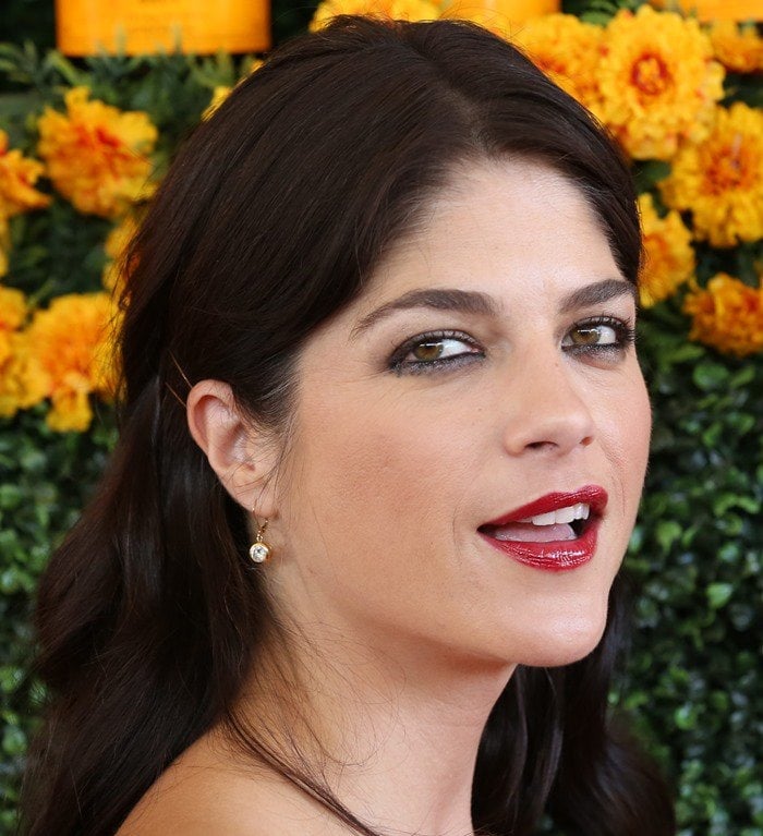 Selma Blair wearing a lot of red lipstick