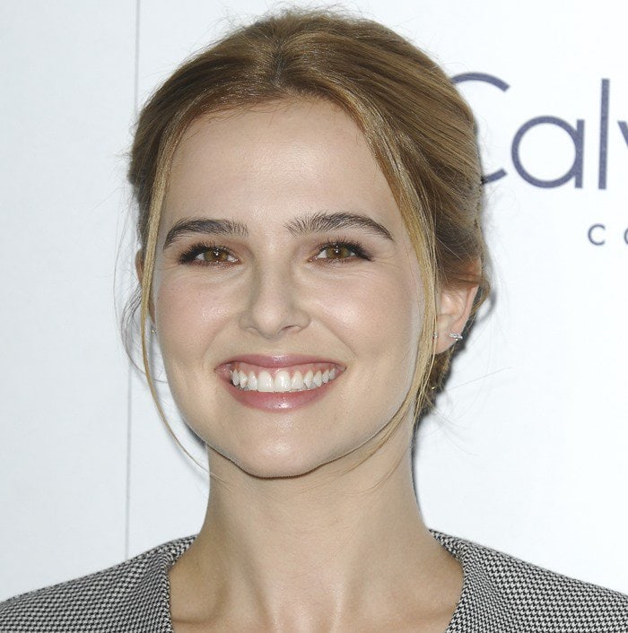 Zoey Deutch attends the 2015 Elle Women in Hollywood Awards