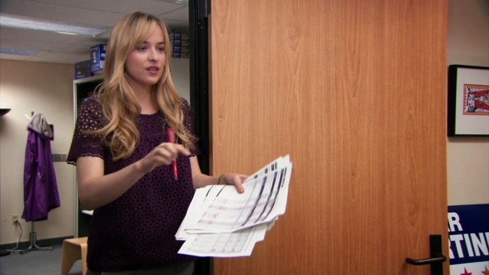 Dakota Fanning makes a small cameo in the series finale of The Office