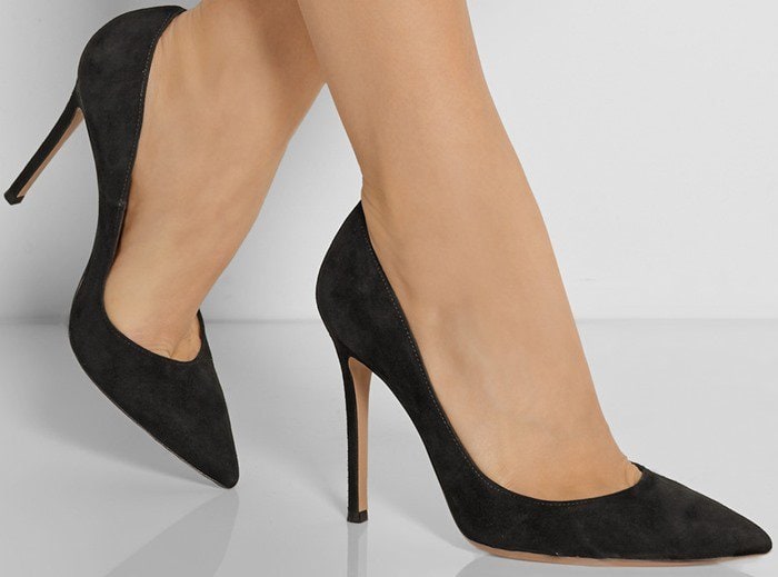 Gianvito Rossi 100 suede pumps black