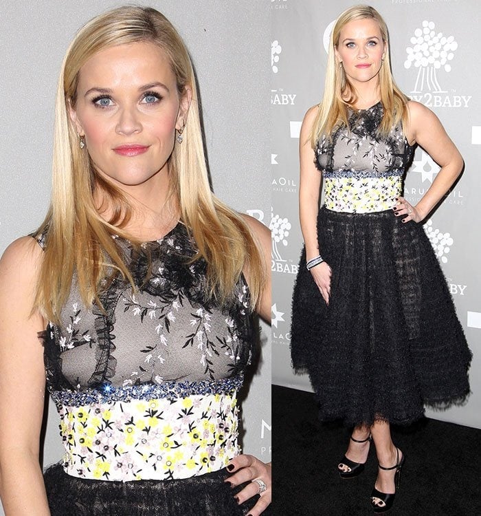 Reese Witherspoon in Giambattista Valli Dress and Black Heels