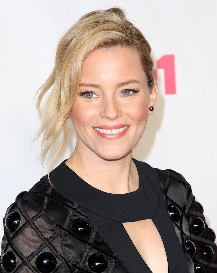 Elizabeth Banks is on fleek at the "VH1 Big in 2015 With Entertainment Weekly Awards" held at the Pacific Design Center in West Hollywood on November 15, 2015