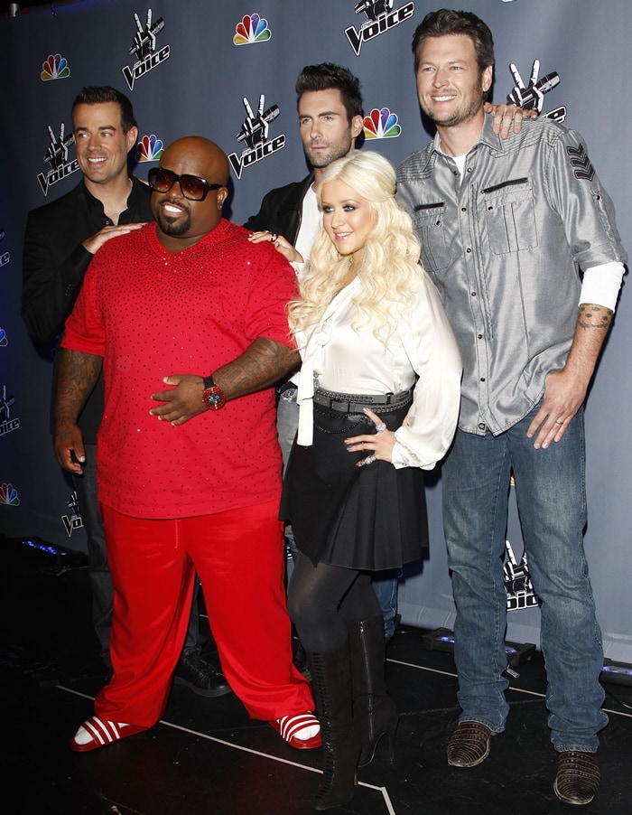 The Voice's Carson Daly, Cee-Lo, Adam Levine, Christina Aguilera, and Blake Shelton pose at NBC's "The Voice" Press Junket