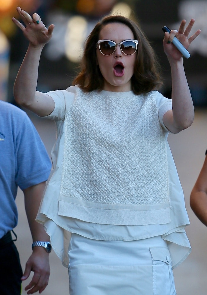 Daisy Ridley wears her hair down as she arrives at ABC Studios for an appearance on "Jimmy Kimmel Live!"