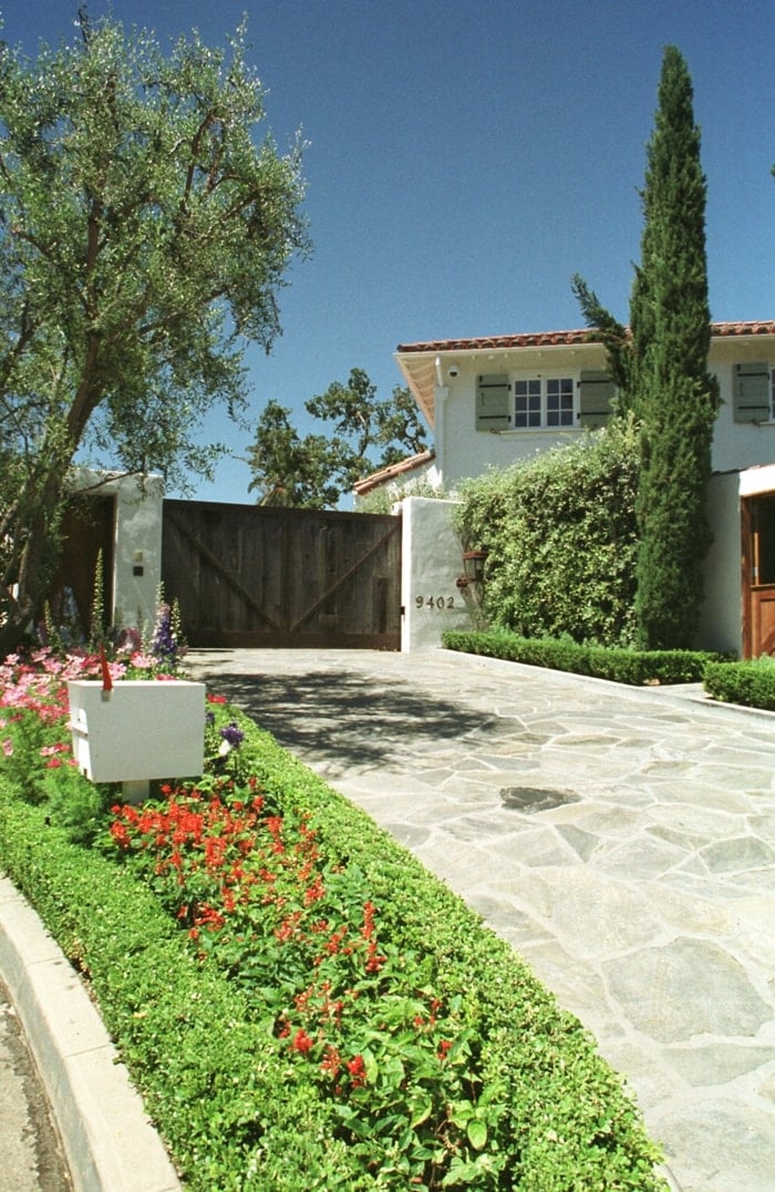9402 Beverly Crest Drive in Beverly Hills, the home where actor Rock Hudson died in 1985
