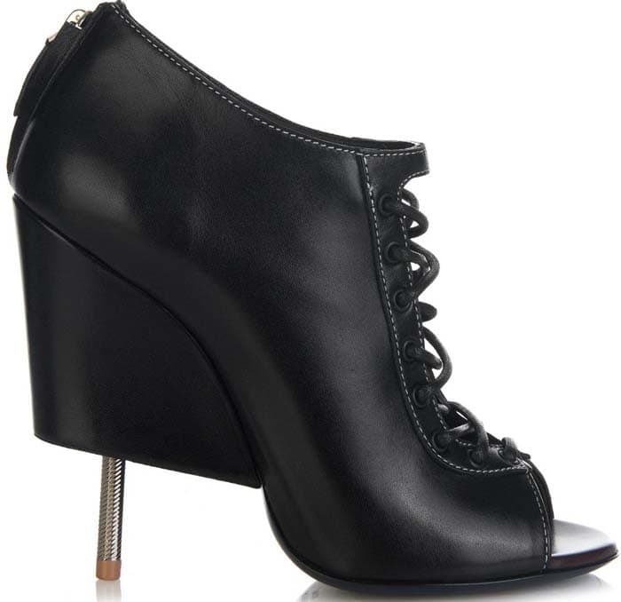 Givenchy 'Nissa' Leather Ankle Boots