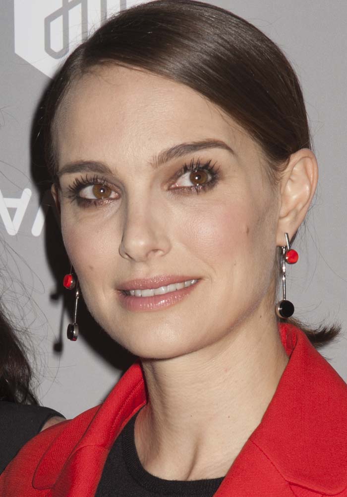 Natalie Portman wears her hair back at closing night for "A Tale of Love and Darkness"