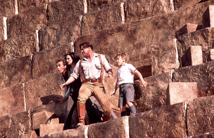 Brendan Fraser, John Hannah, Rachel Weisz, and Freddie Boath in The Mummy Returns