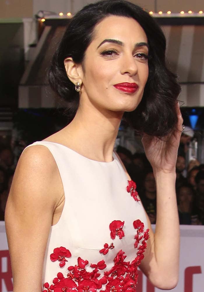 Amal Clooney debuts her faux bob at the world premiere of "Hey, Caesar!"