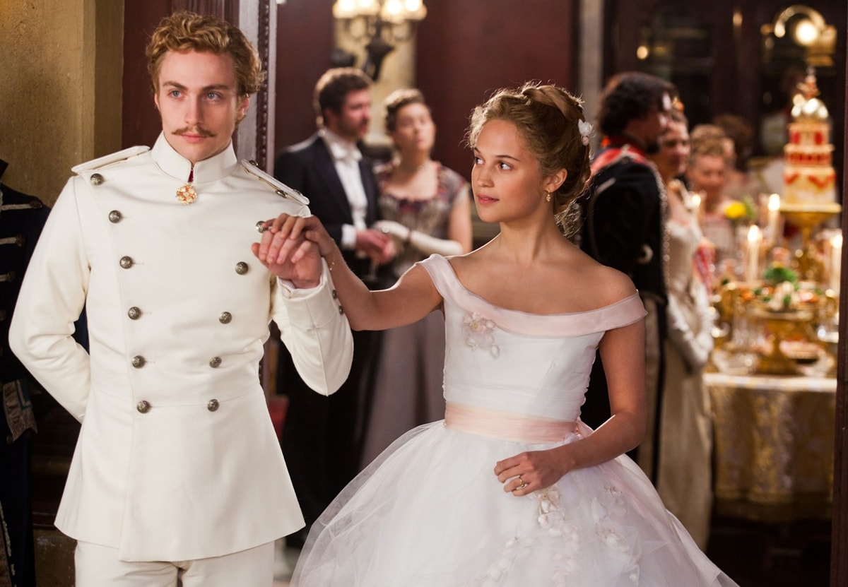 Aaron Taylor-Johnson as Count Alexei Kirillovich Vronsky and Alicia Vikander as Princess Ekaterina "Kitty" Alexandrovna Shcherbatskaya in Anna Karenina