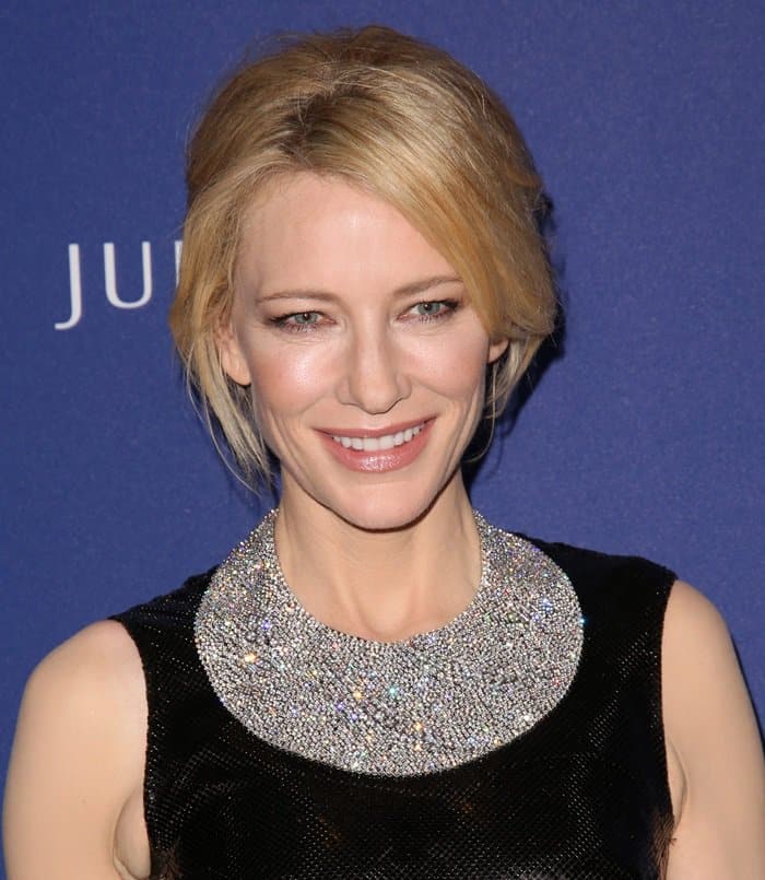 Cate Blanchett shows off her Tiffany & Co. Diamond bib necklace from the 2016 Tiffany Blue Book collection