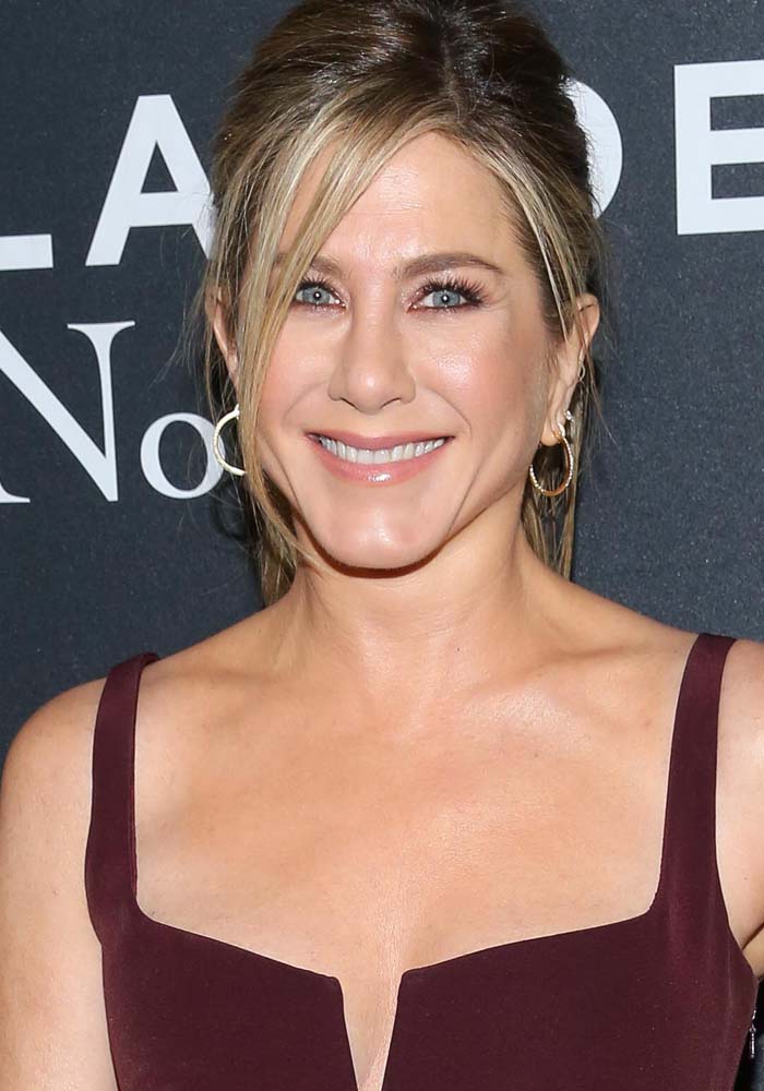 Jennifer Aniston wears her hair back at the New York premiere of "Zoolander No. 2"