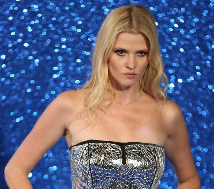 Lara Stone stunned in a micro strapless metallic dress at the ‘Zoolander 2’ U.K. Premiere