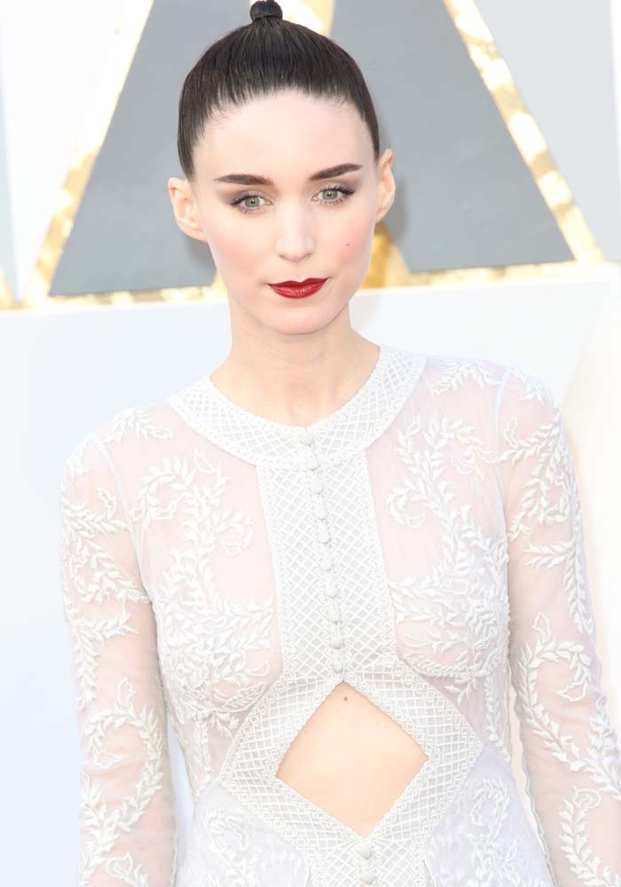 Rooney Mara slicks her hair back at the 88th Annual Academy Awards