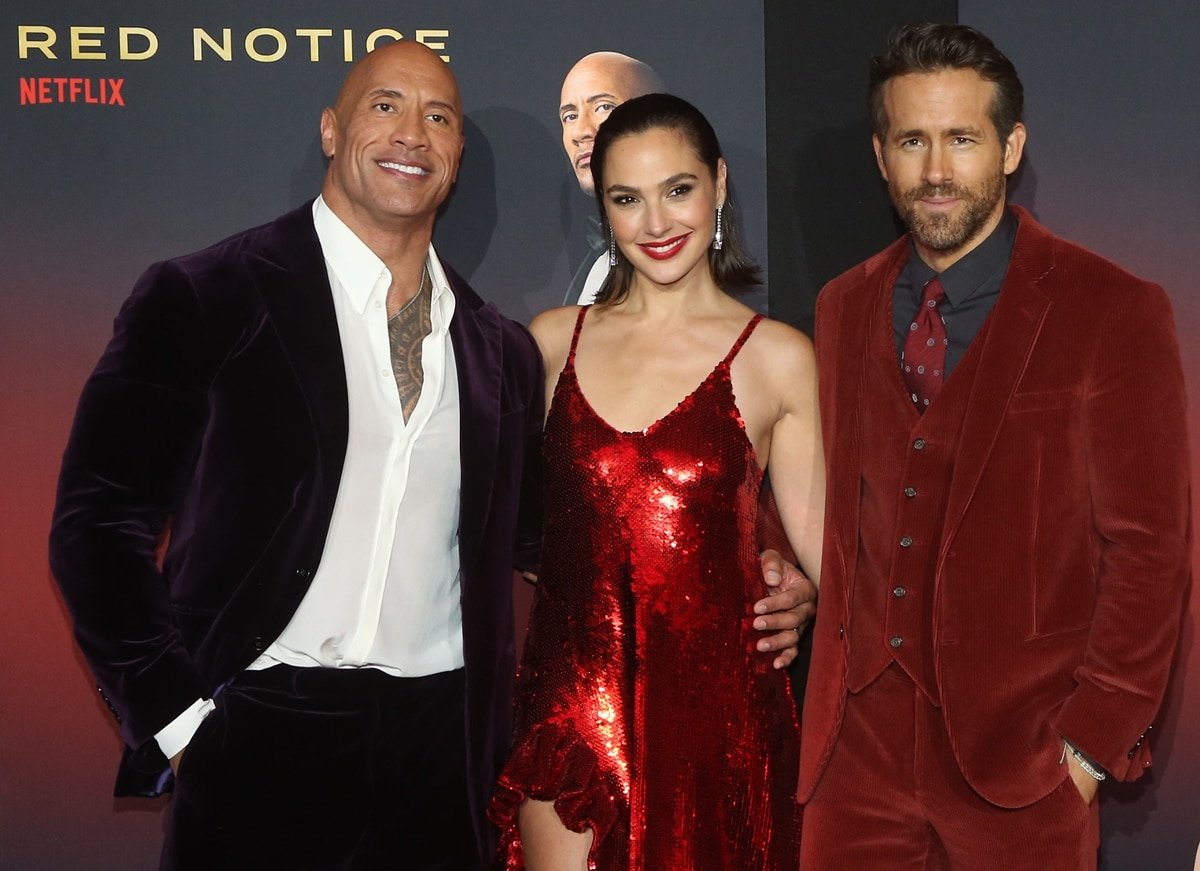 Gal Gadot is almost as tall as her Red Notice co-stars Dwayne Johnson and Ryan Reynolds