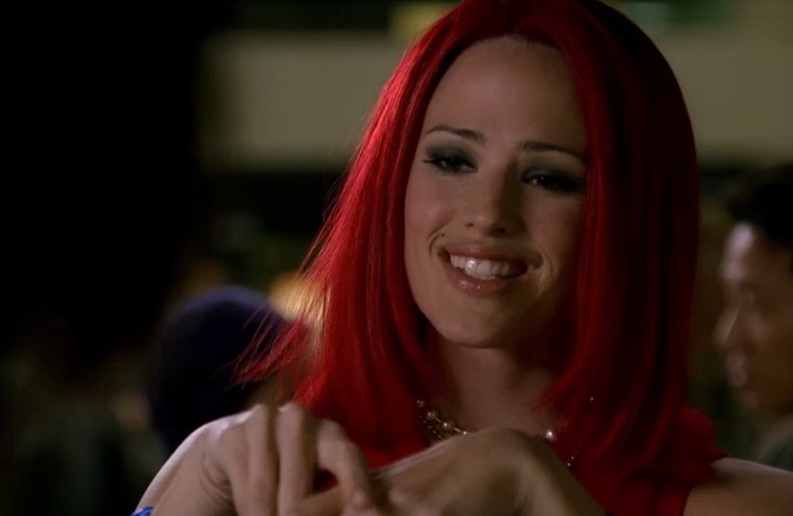 Jennifer Garner sported a now-iconic red wig in Truth Be Told, the pilot episode of Alias that aired on September 30, 2001