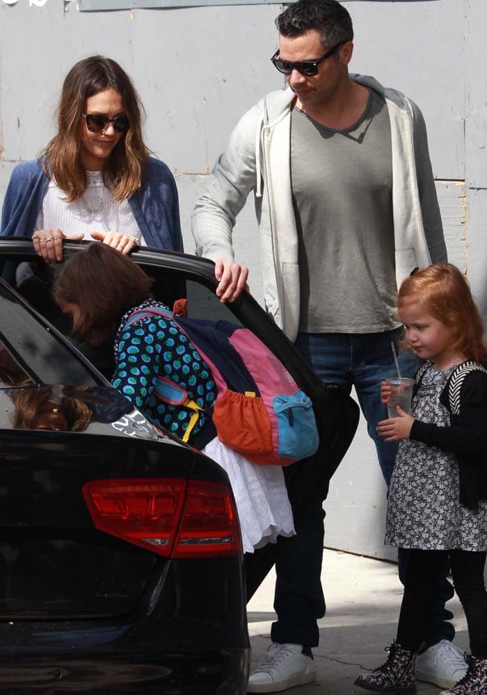 Jessica Alba and her family go grocery shopping in Beverly Hills