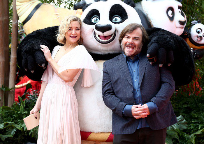 Kate Hudson and Jack Black pose on the red carpet of the "Kung Fu Panda 3" premiere