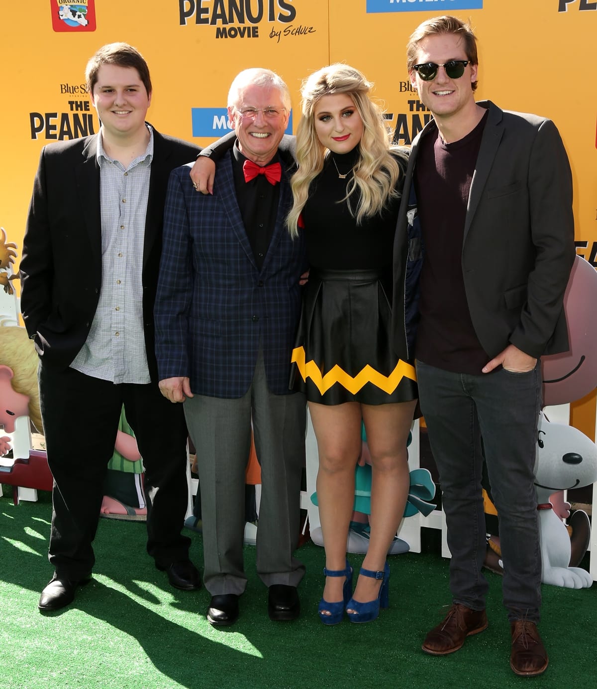 Meghan Trainor with her father Gary Trainor, her older brother Ryan Trainor, and her younger brother Justin Trainor