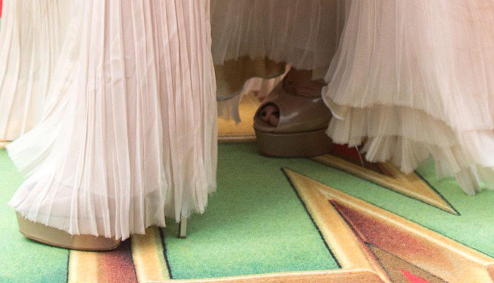 Kate Hudson steps out in nude platform peep-toe sandals, perfectly paired with her flowing pleated gown at the "Kung Fu Panda 3" premiere